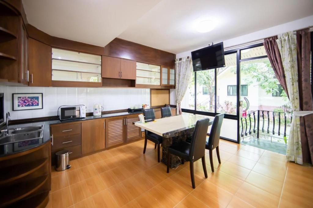 Chayada Garden House And Resort Nakhonratchasima Exteriör bild