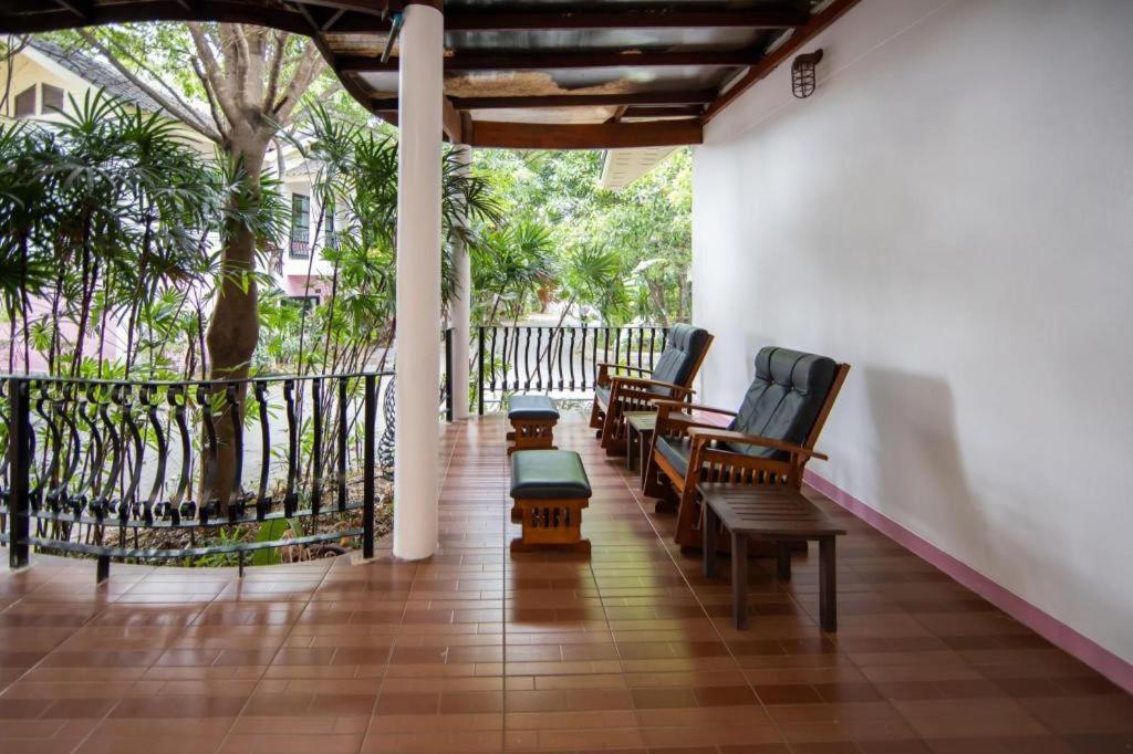 Chayada Garden House And Resort Nakhonratchasima Exteriör bild